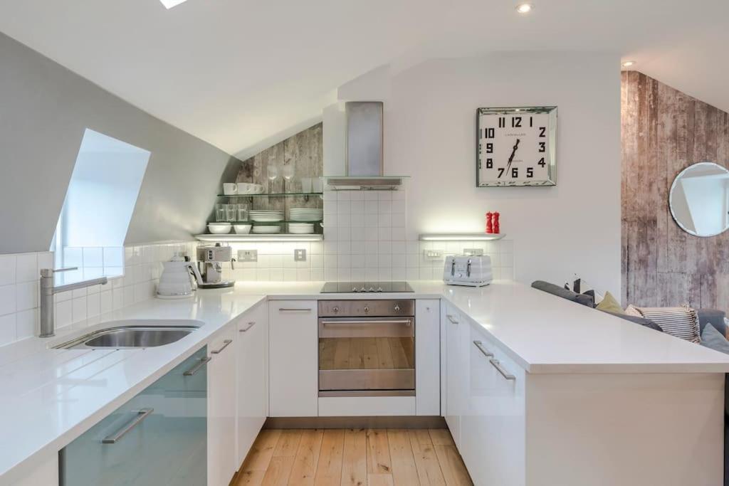 Appartamento Kings Cross Two Bedroom Penthouse *